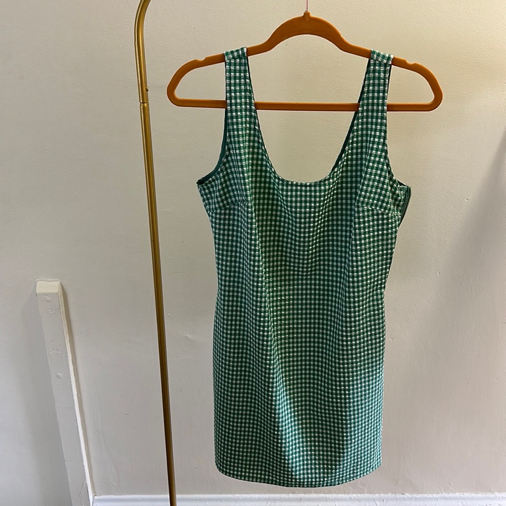 Green & White Gingham Pattern Sleeveless Midi Dress.